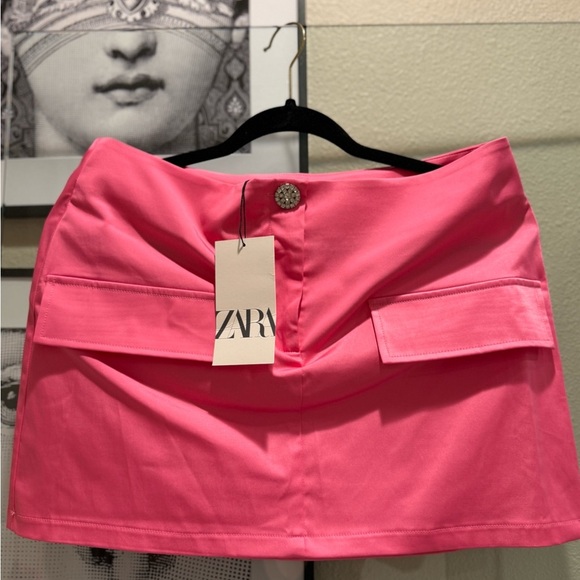 Zara Women's Pink Skirt - Picture 2 of 3